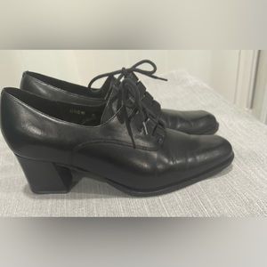 Women’s Hillard & Hanson Drew Heels